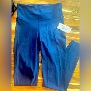 Heroine sport blue legging.
